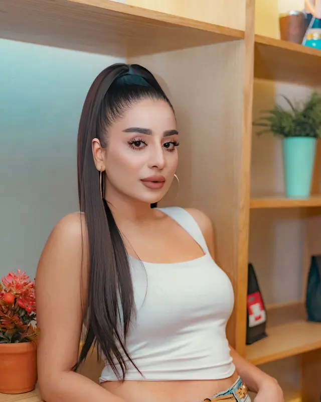 Maria Zeb as a content creator